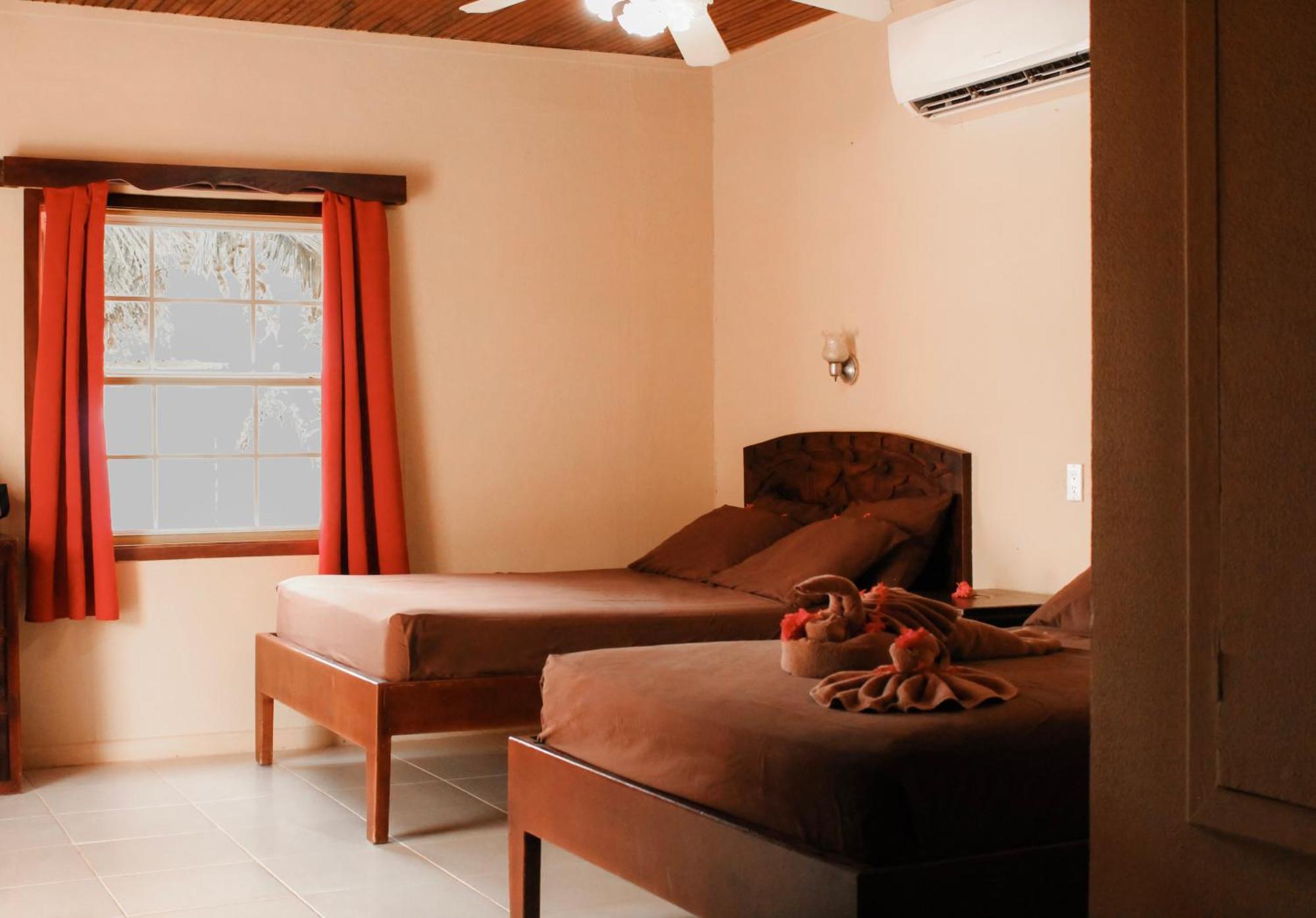 Tropical Paradise Caye Caulker Ngoại thất bức ảnh